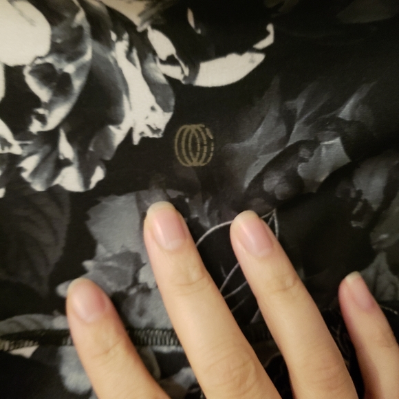 Balance Collection Super Soft Athleisure Leggings - Picture 3 of 7